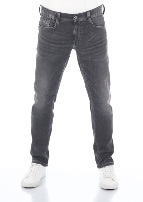 Mustang Herren Jeans Oregon Tapered Fit